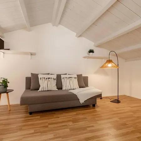 Domus De Silva - In Centro Storico A Apartmán *